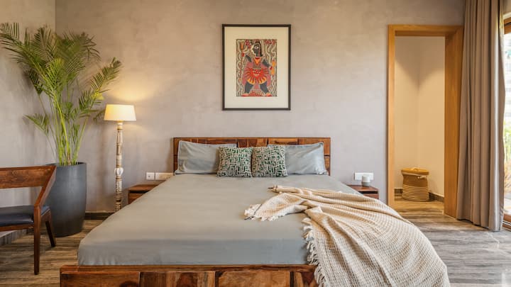 Cochill | Stylish lux spacious 3BHK holiday home