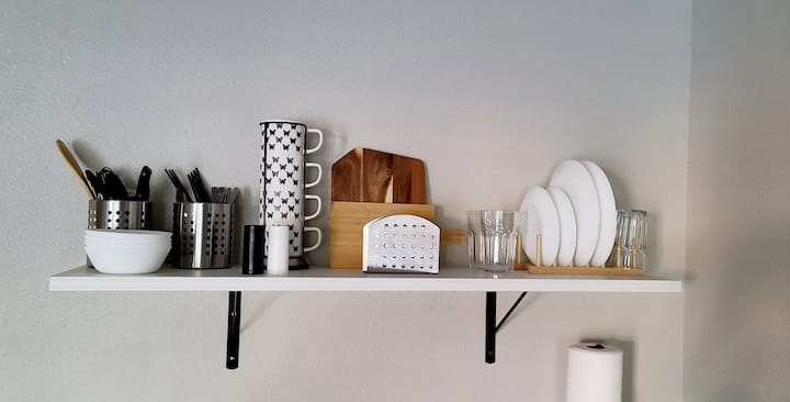 Studio Moderno | Refrigeracion | Cama King - El Paso, TX