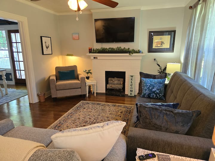 Cottage In The Village - Wichita Falls, TX