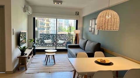Top performing Airbnb: Designer Studio with Balcony, Near Subway in Caballito