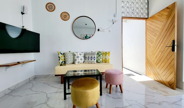 Pasa - Minimalist Villa With Pool And Rooftop - Singaraja