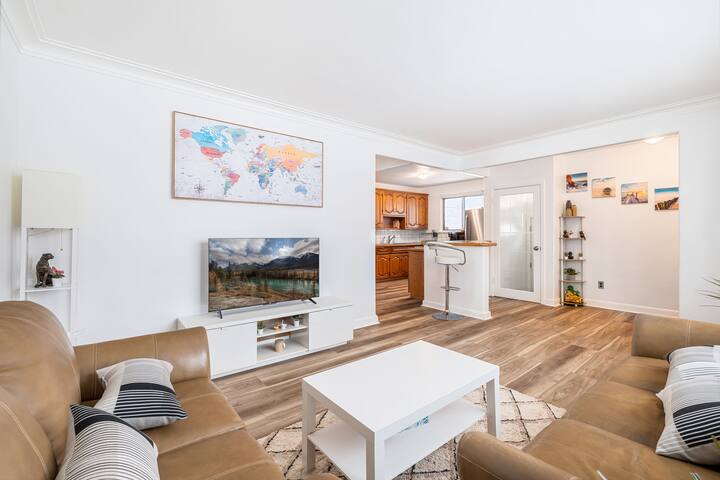 Spacious Home with 3 BED/2 BATH