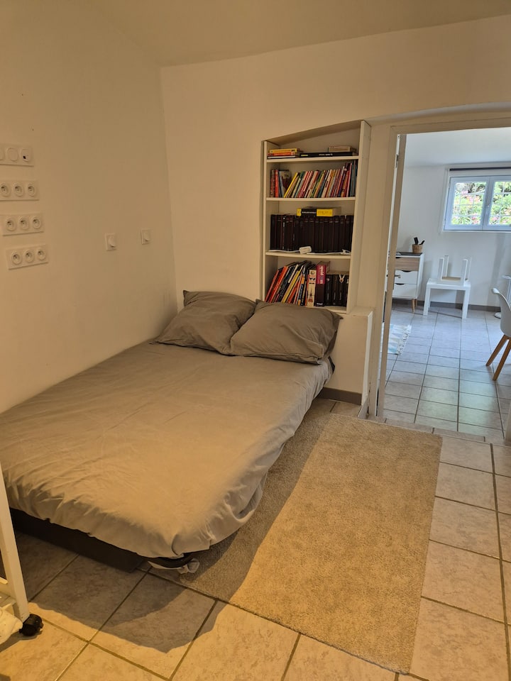 غرفة النوم 2