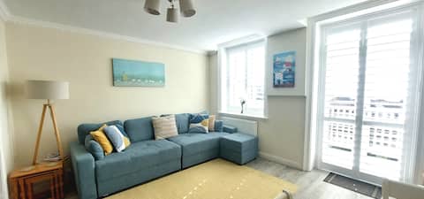Top Airbnb: Burlington Mansions Sea View in Holdenhurst Village