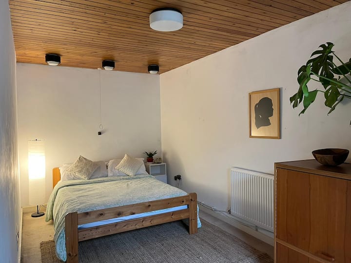 საძინებელი 2