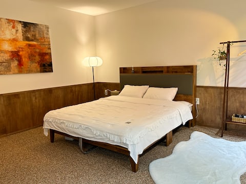 Private house | Large garden | Breakfast included | Camping | Fire pit | Barbecue | Screen golf | Sc
