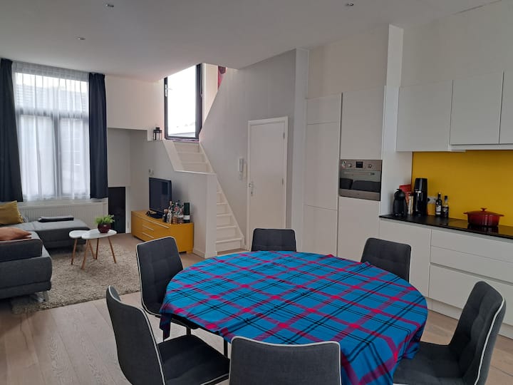 Ruim En Licht Duplex Appartement - Amberes, Bélgica