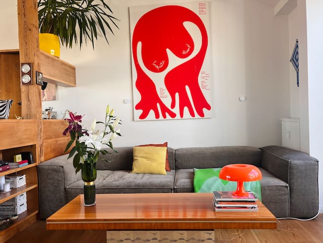 Quiet Luxury Rooftop Loft in Kreuzberg Gräfekiez