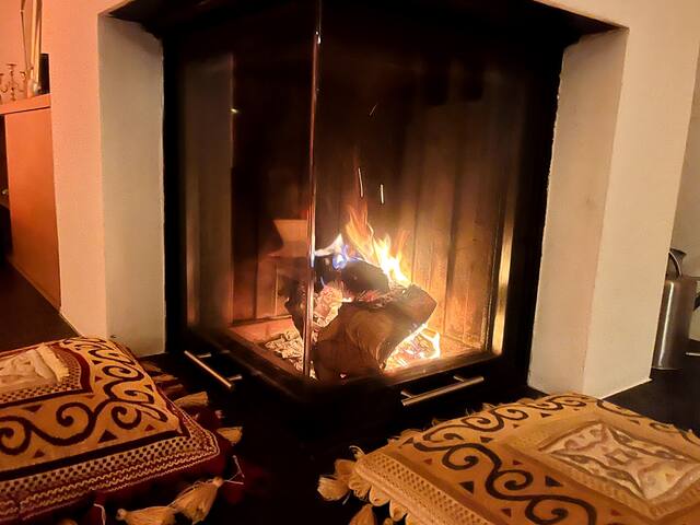 Quiet Luxury Rooftop Loft in Kreuzberg Gräfekiez gallery image 5