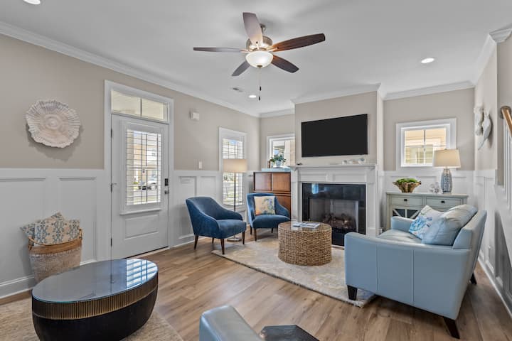 4br Coastal Home: Pool | Pickleball | Near Beaches - Beaufort, NC