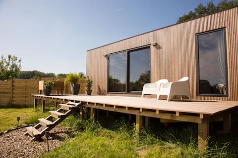 Pure relaxation: Experience a romantic tiny house!