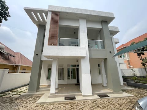 Kiba-Villa Kigali