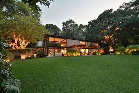 Magnific Villa, design in nature.