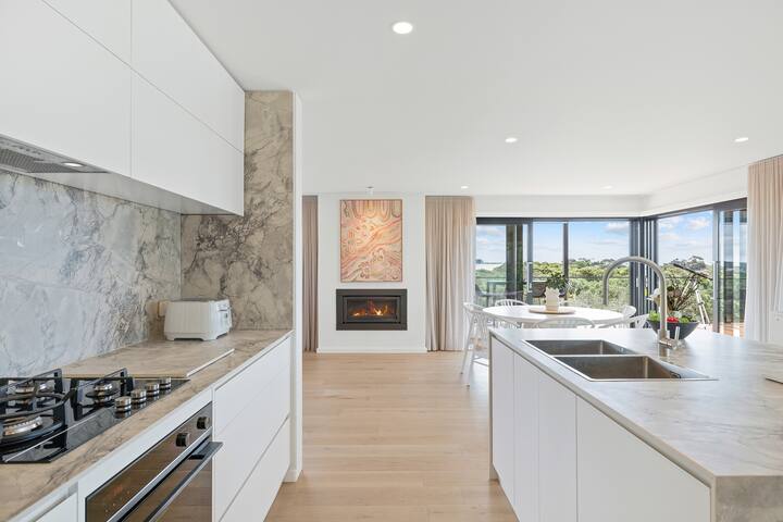 Sorrento Beach Escape gallery image 4