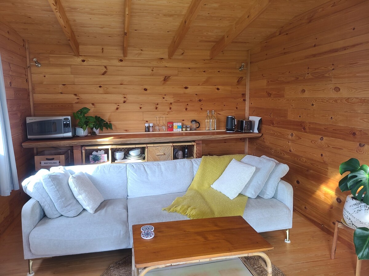Top Airbnb: Peaceful Rural Retreat in Waipū