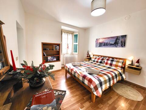 Cretallaz - Rustic house, castle view & parking