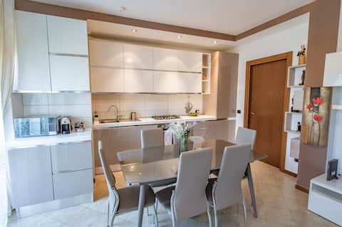 [Free parking] Luxury House with WiFi