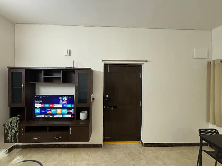 Urban Living : New Modern 1bhk With Balcony - ハイデラバード
