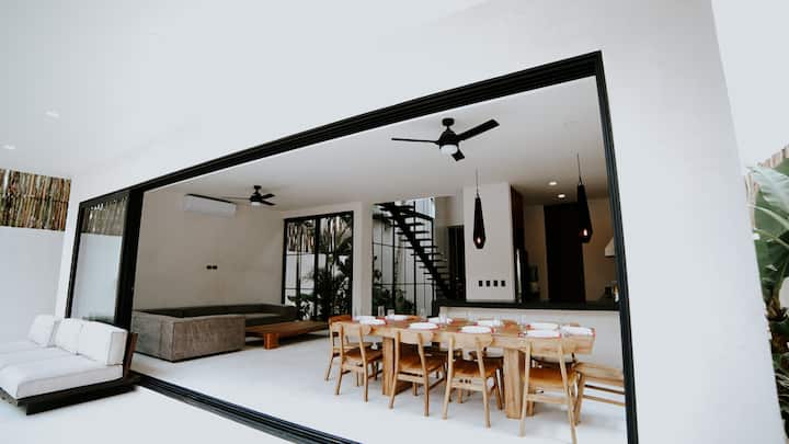Villa Palmanegratulum - Aldea Zama / 5 Bedrooms. - Tulum