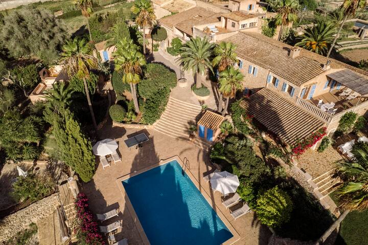 Luxurious Finca Can Talaieta gallery image 3