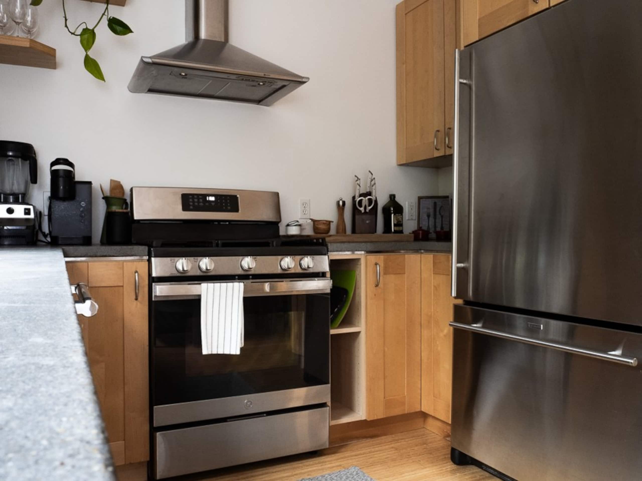 Condo in San Francisco · ★5.0 · 1 bedroom · 2 beds · 1 bath - Image 9
