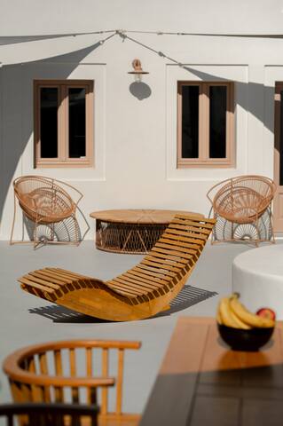 Villa Finika Santorini gallery image 4