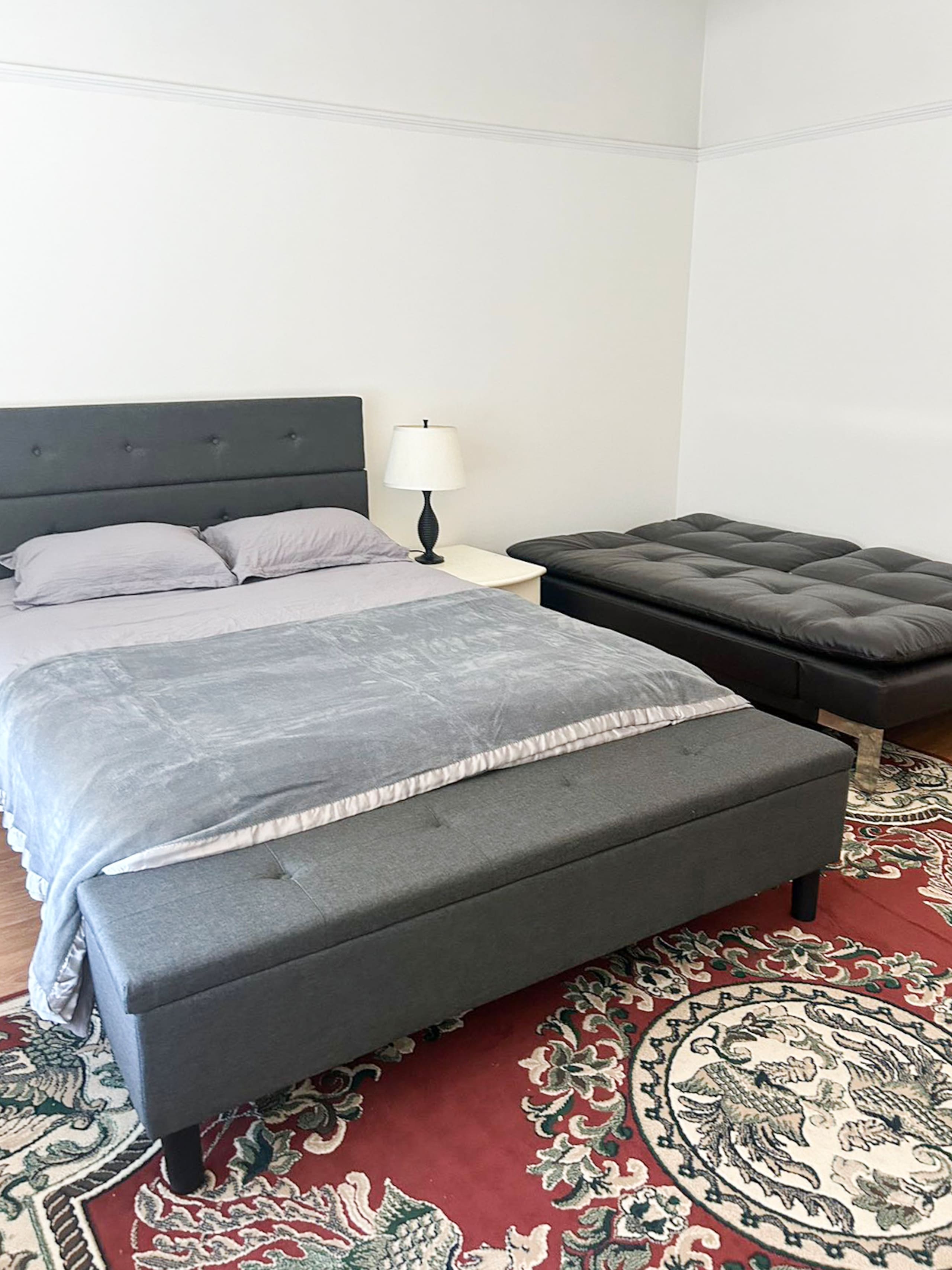 Home in San Francisco · ★4.94 · 3 bedrooms · 5 beds · 1.5 baths - Image 15