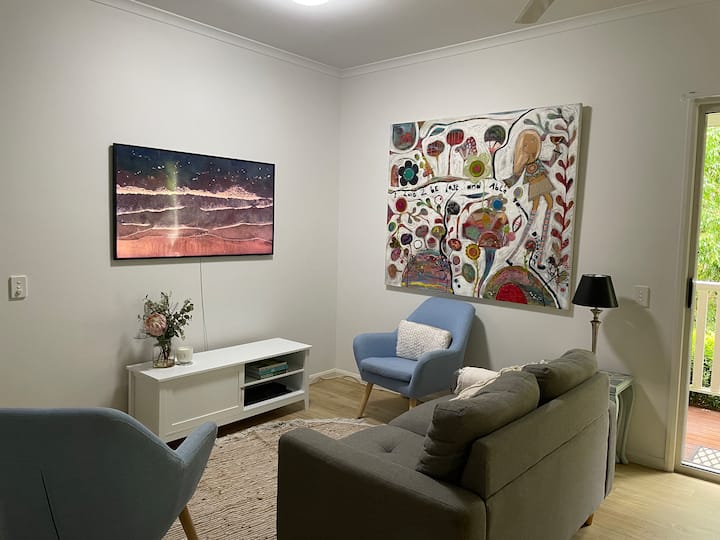 Noosa Hinterland Escape With Your Furry Friend - Sunshine Coast