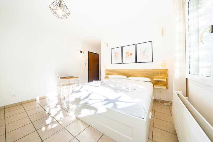 Comfortable bed 160x200 