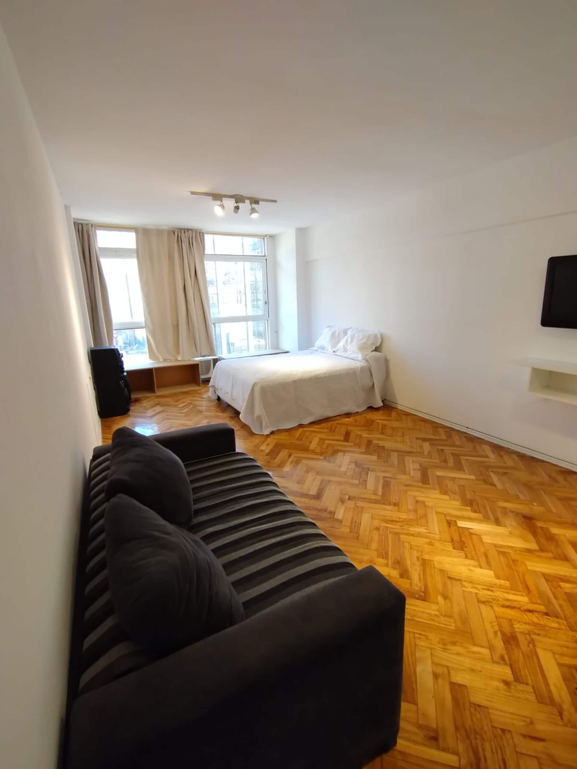 1-bedroom apartment on Av. Corrientes in San Nicolás