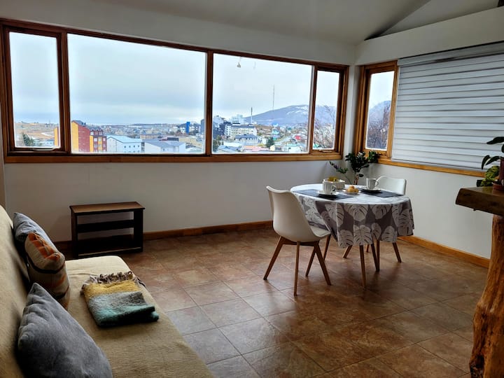 Panoramic Beagle Channel View• Modern Downtown Apt - Ushuaia