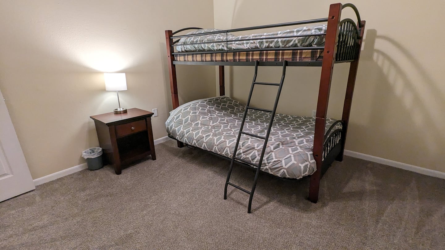 BEDROOM 3/3 Bunk Beds