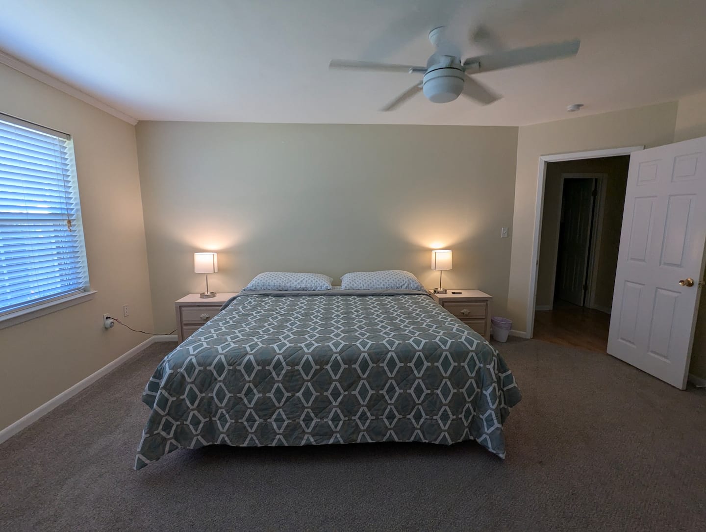 BEDROOM 1/3 King Bed