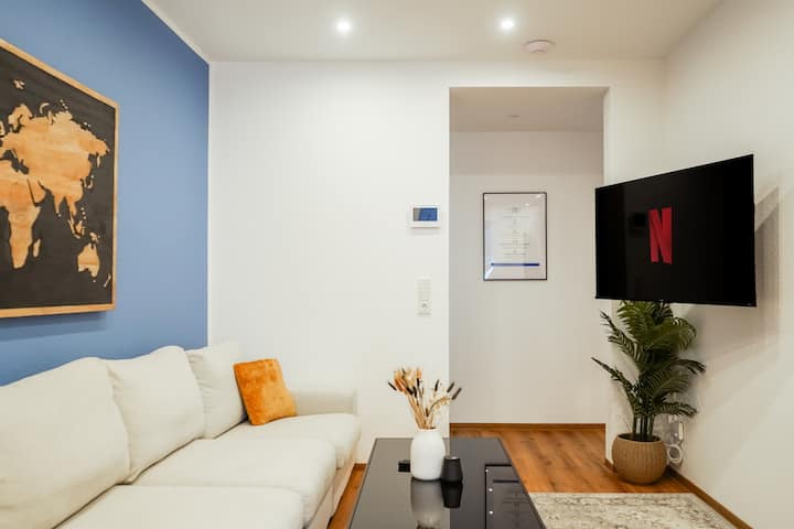 Relax on the sofa bed and enjoy the smart TV with free NETFLIX access. A selection of board games provides entertainment.