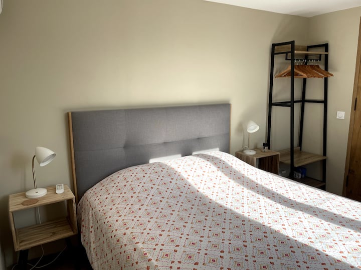 غرفة مستقلة، سرير 160 × 200، تخزين 