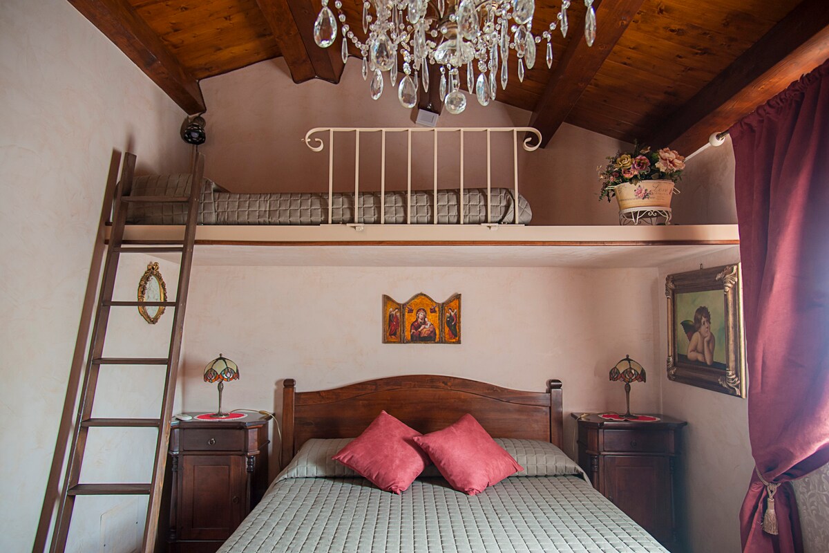 изглед към двойното легло и единичното