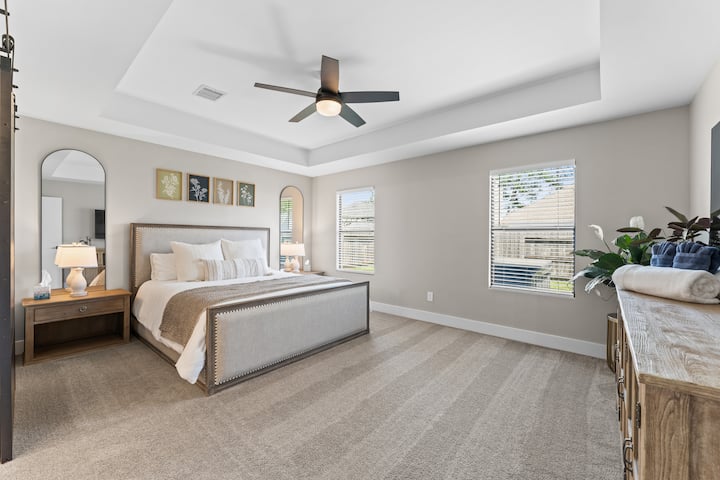 Restauratie van smeedwerk in de hoofdslaapkamer. Geen kosten bespaard.