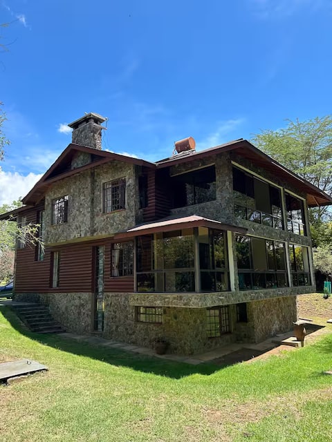 Serene 4 bdrm Cottage - Great Rift Valley Lodge