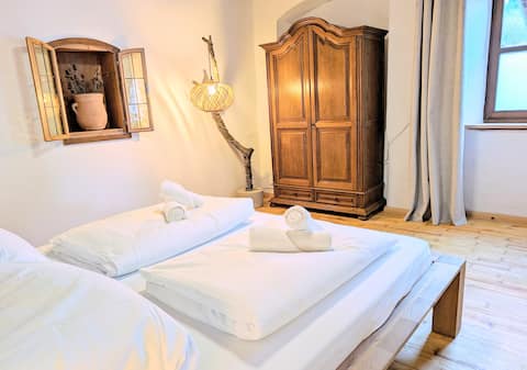 New! Modern Bavaria in front of Pilatus house