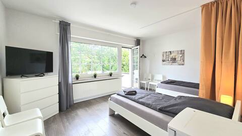 -CS24- 6 room apartment with roof terrace (MND01)