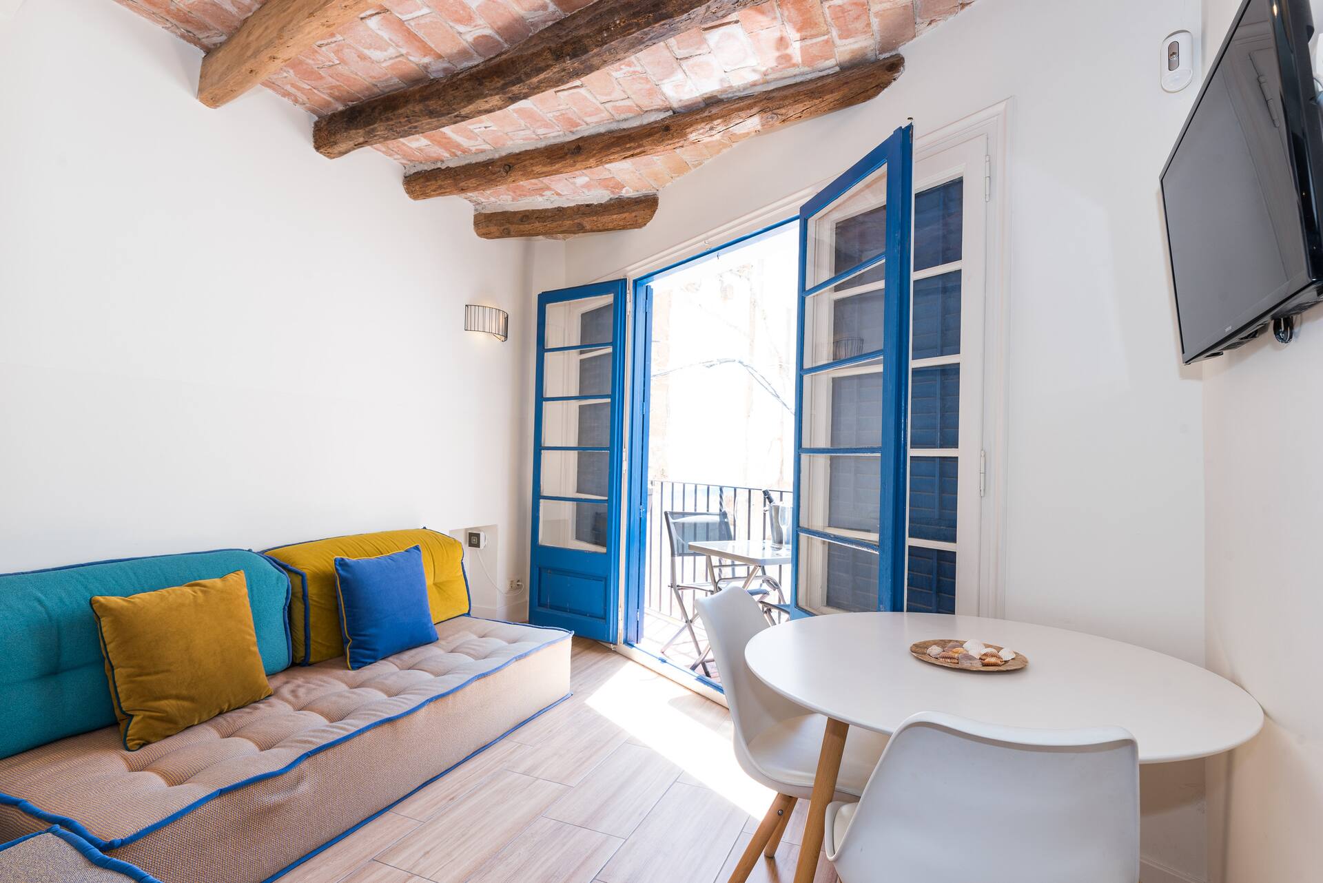 Your central hideaway in Sitges. Beach and train nearby