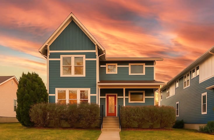 Cleveland Park Charmer | Large Private Backyard