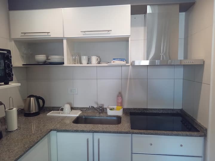Studio apartment for short-term rental in Monserrat