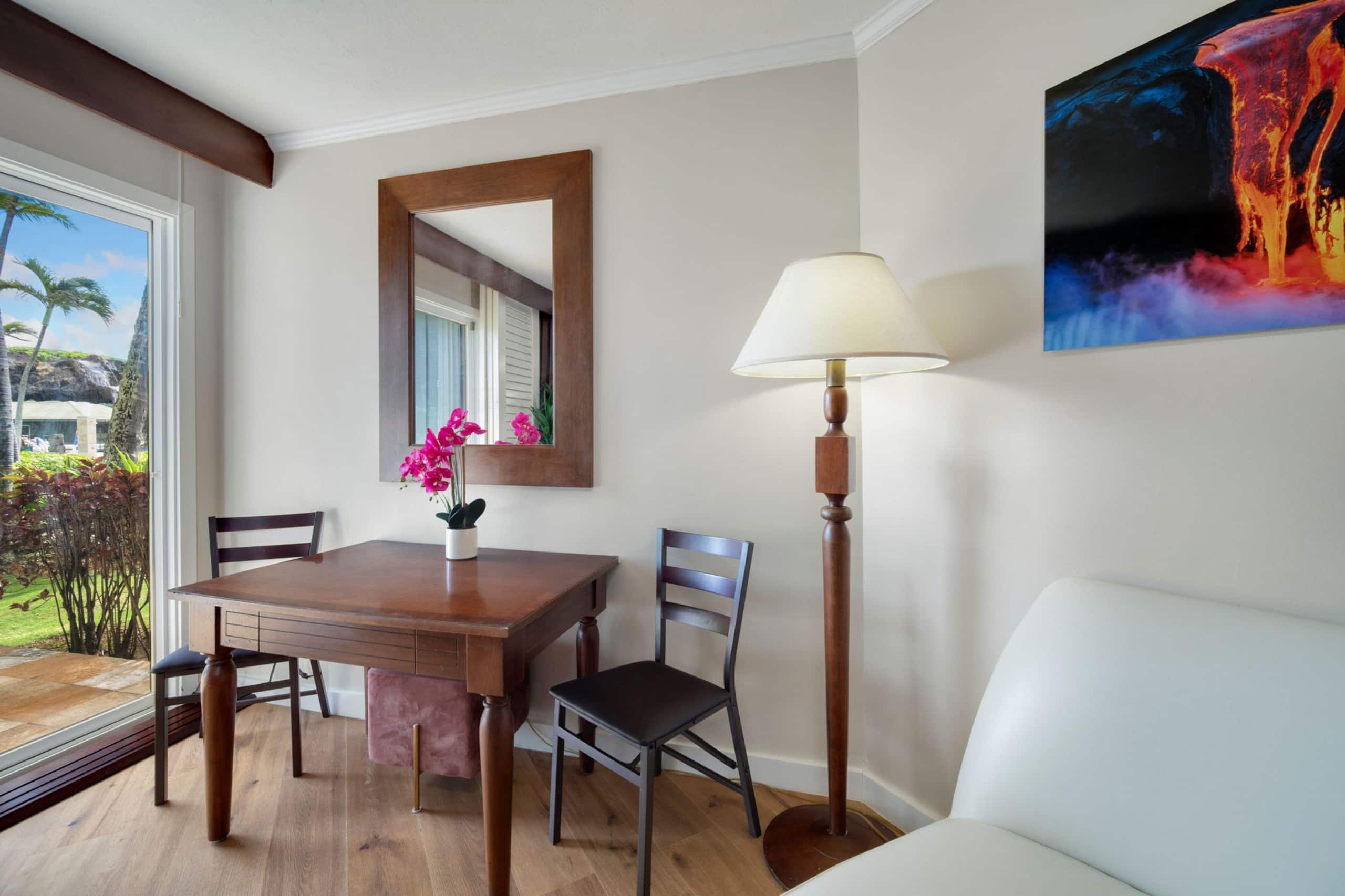 Condo in Lihue · ★4.88 · 1 bedroom · 1 shared bath - Image 9