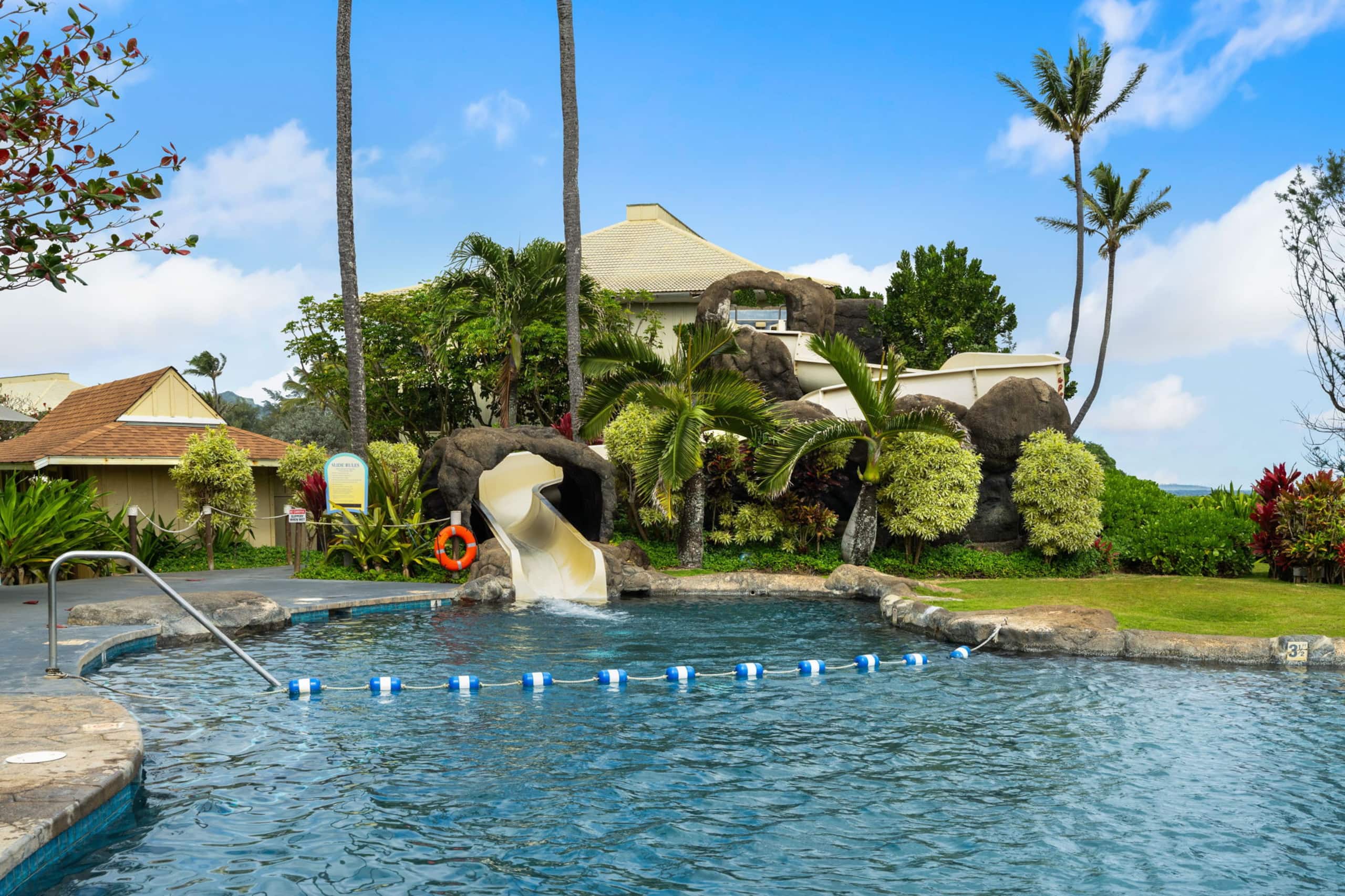 Condo in Lihue · ★4.88 · 1 bedroom · 1 shared bath - Image 31