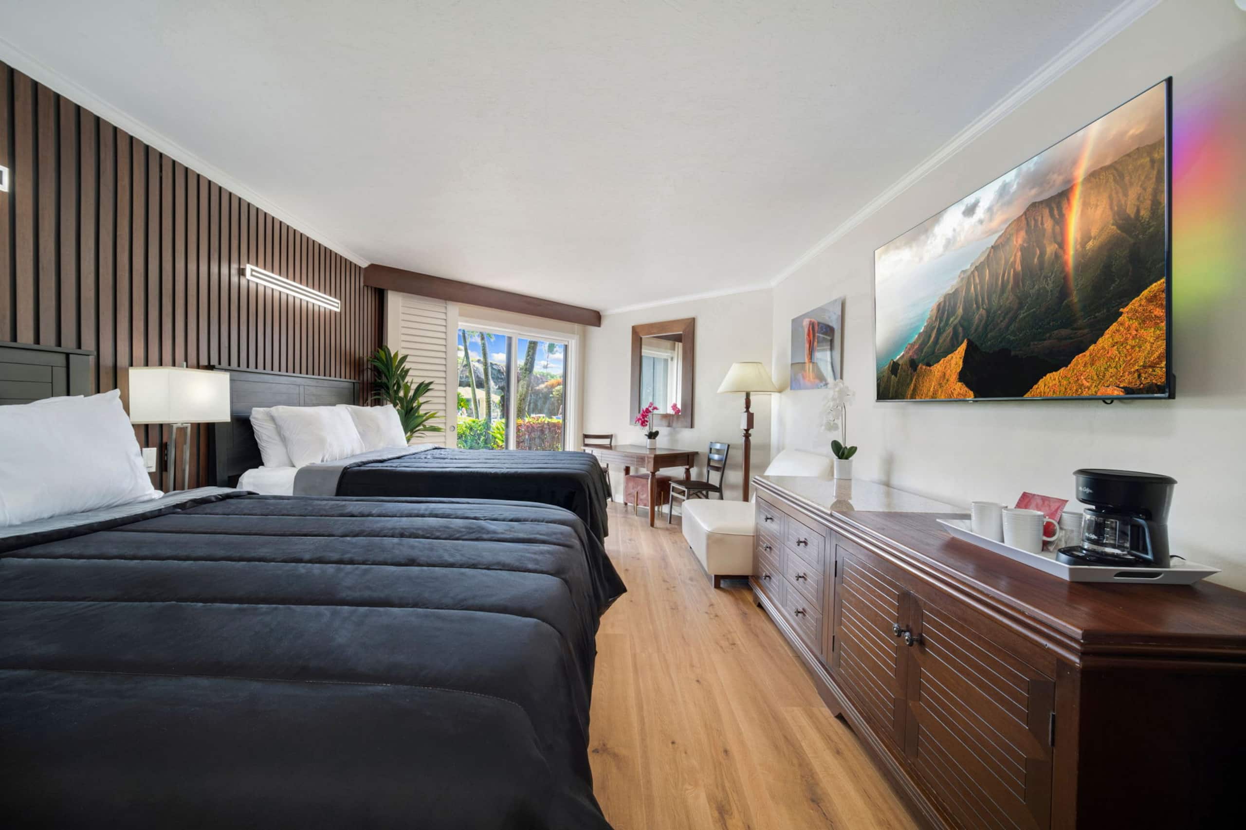 Condo in Lihue · ★4.88 · 1 bedroom · 1 shared bath - Image 5
