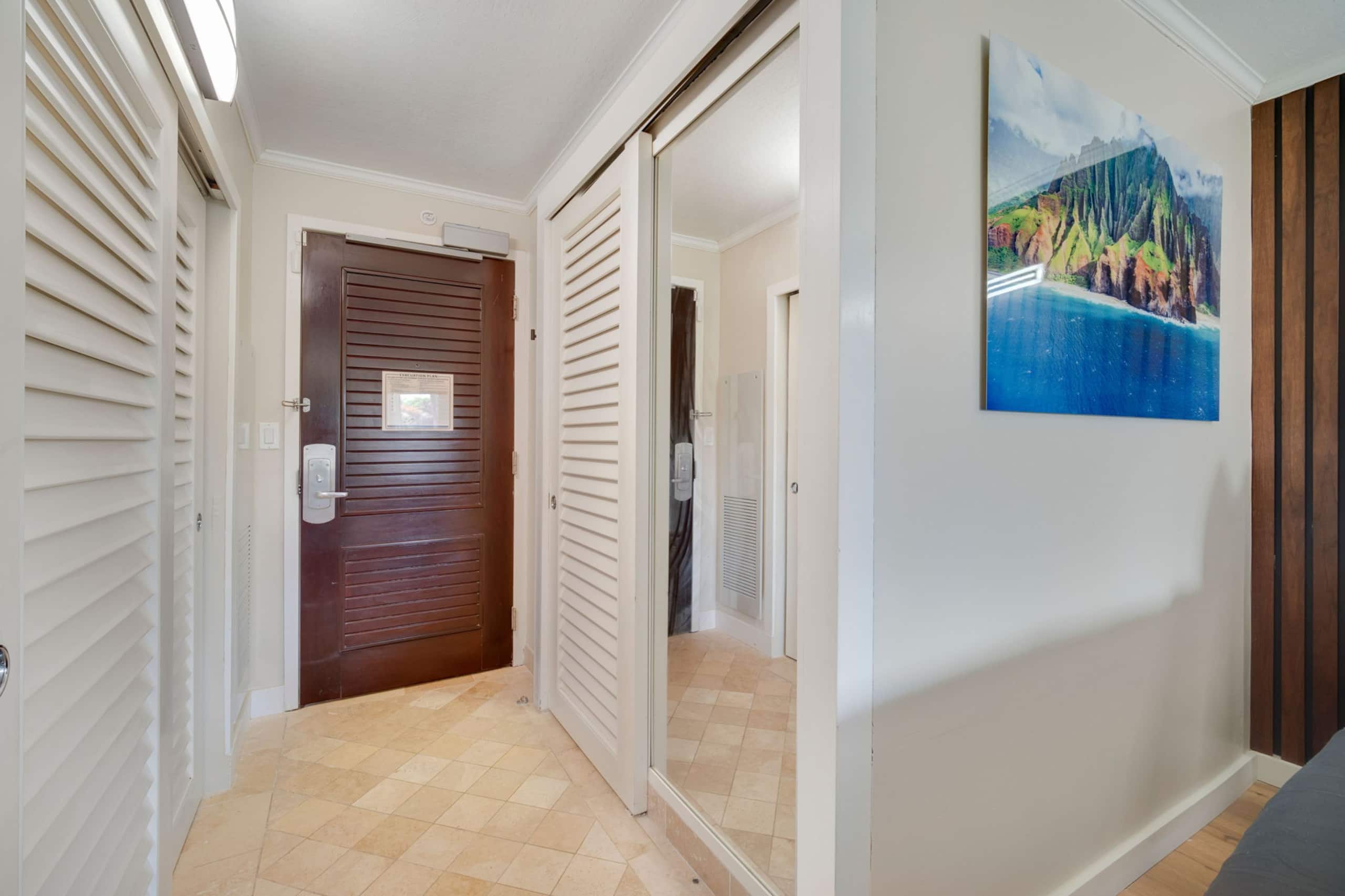 Condo in Lihue · ★4.88 · 1 bedroom · 1 shared bath - Image 12