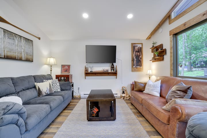 Kingbed+cabin+quiet+worldcup+nascar+hiking+fishing - Lake Harmony, PA