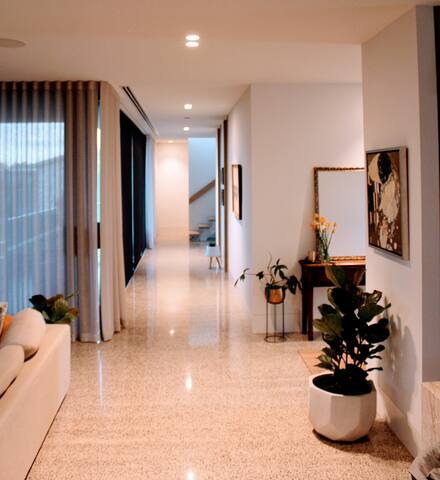 Bay Views & Sunsets gallery image 3