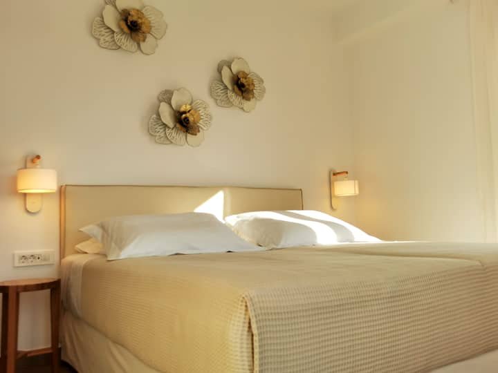 Kallisto7-double Suite-sarakiniko & Milosport View - Milos